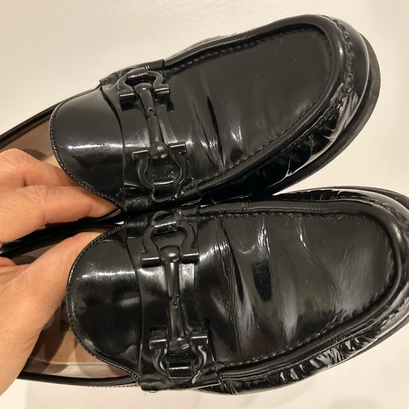 Salvatore Ferragamo GRANDIOSO GANCINI BIT PATENT LOAFER Size: 8 - Picture 5 of 11